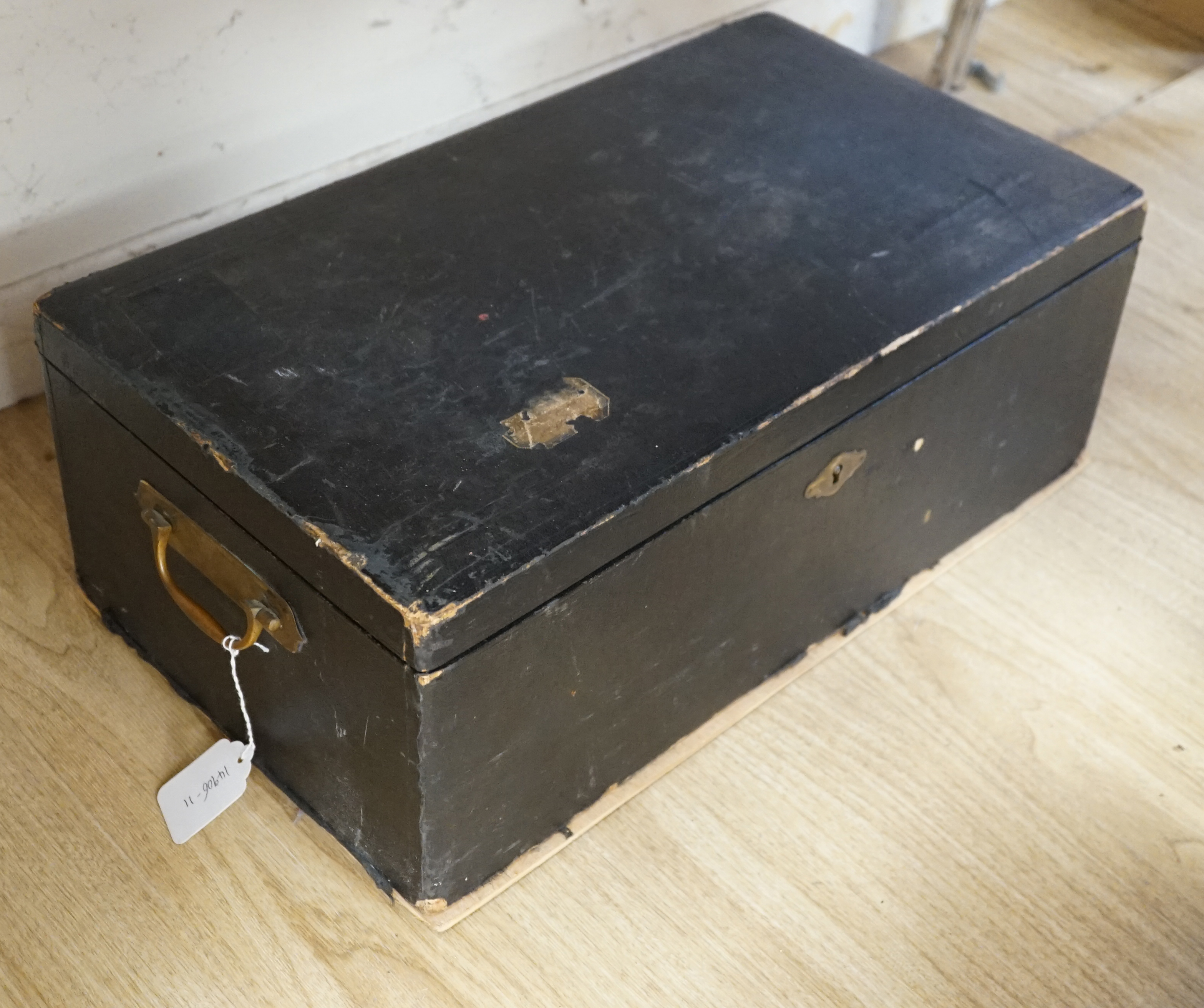 A Cardeilhac strong box. Condition - poor